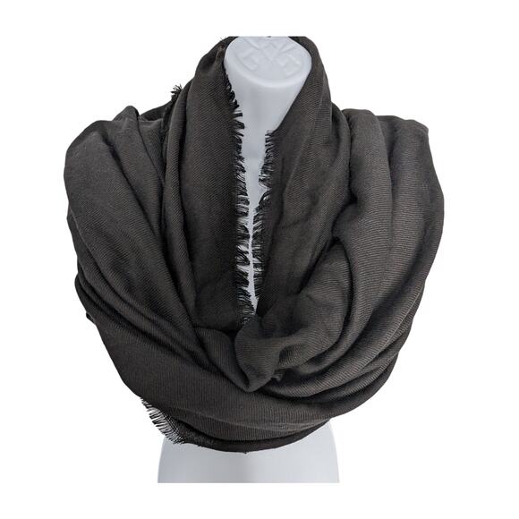Tasha Black Knit Oversized Linen Scarf - Picture 6 of 7